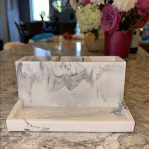 ✨ 3-Compartment Organizer